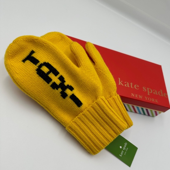 KATE SPADE “TAXI” mittens - Picture 3 of 7